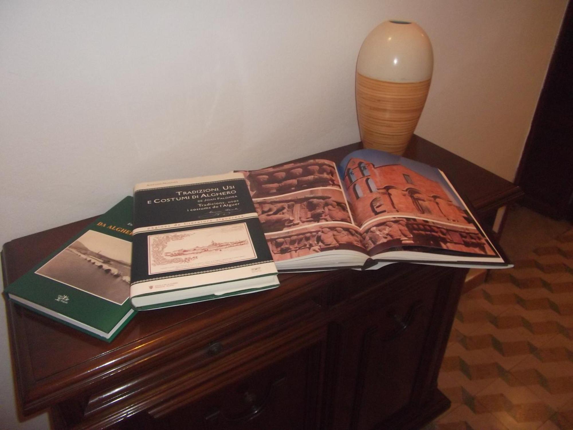 Il Giardino Del Nespolo Bed & Breakfast Alghero Bagian luar foto