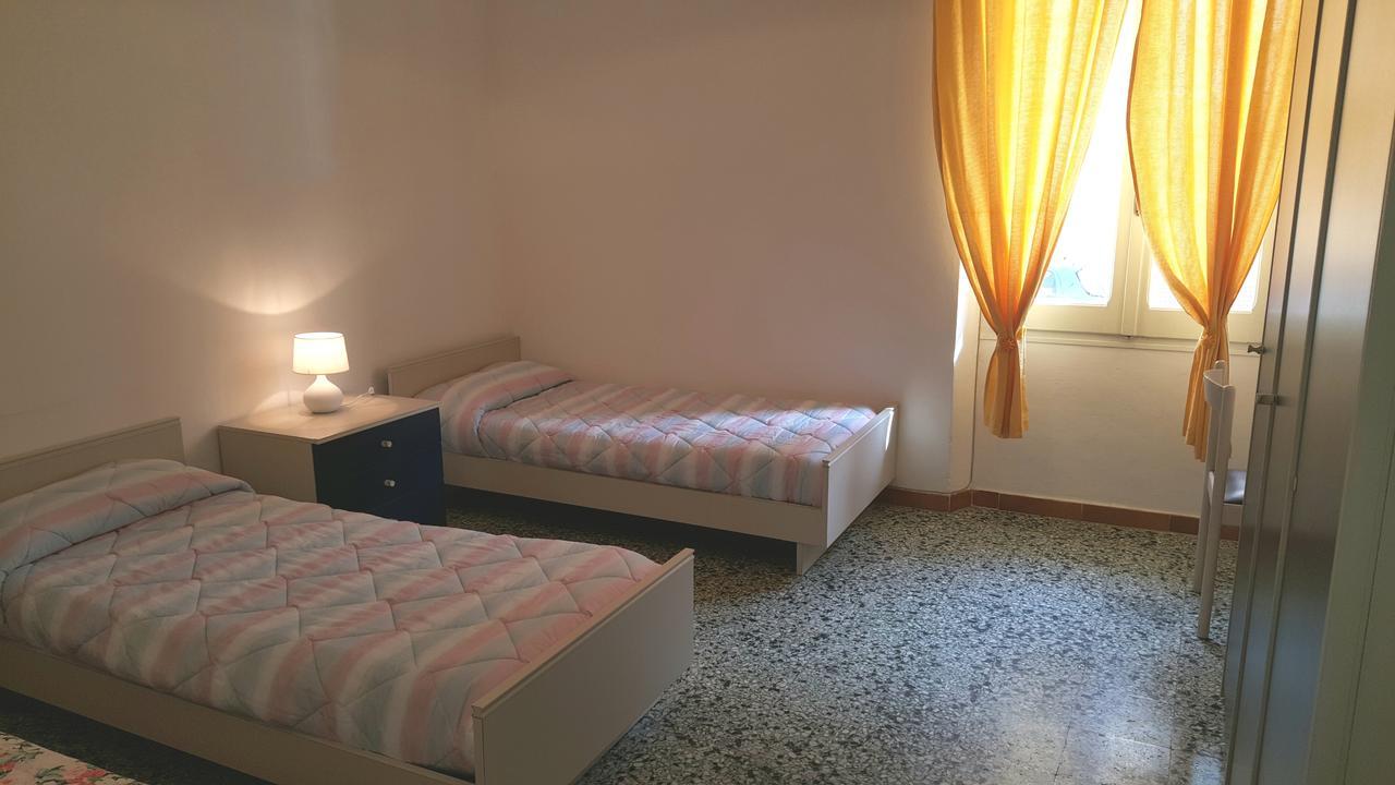 Il Giardino Del Nespolo Bed & Breakfast Alghero Bagian luar foto